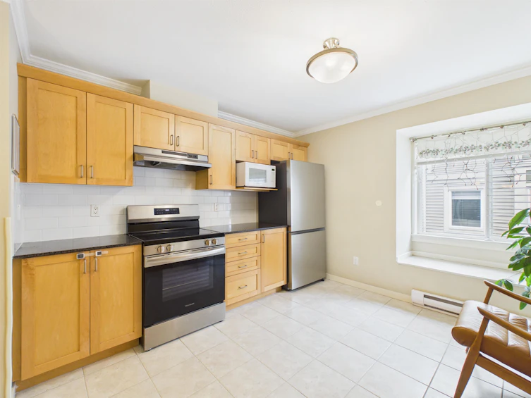 6-6498 Elgin Avenue, Burnaby, BC, V5H 3S6 - 8