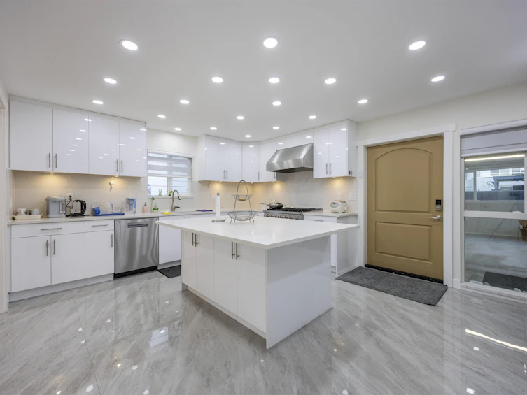 3881 Napier Street, Burnaby, BC, V5C 3E6