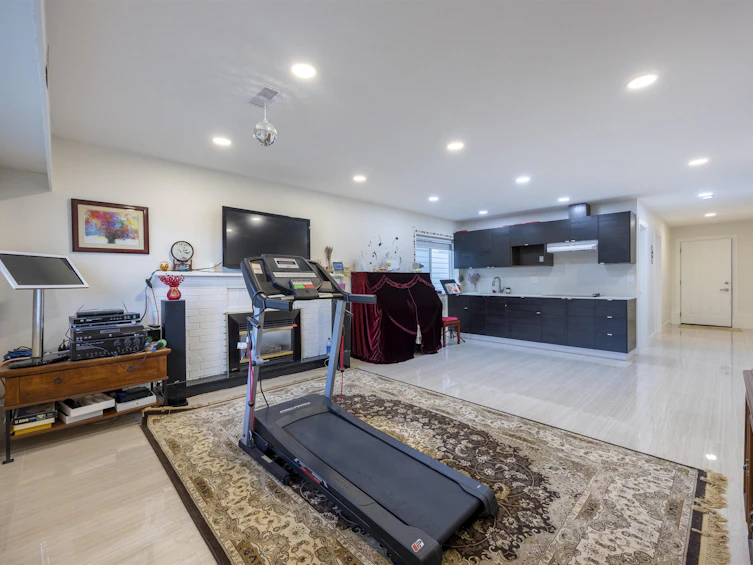 3881 Napier Street, Burnaby, BC, V5C 3E6 - 5