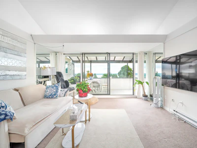49-2202 Folkestone Way - 2