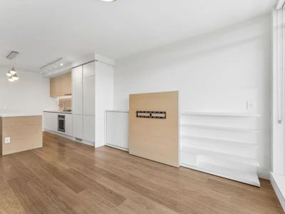 1808-525 Foster Avenue - 4