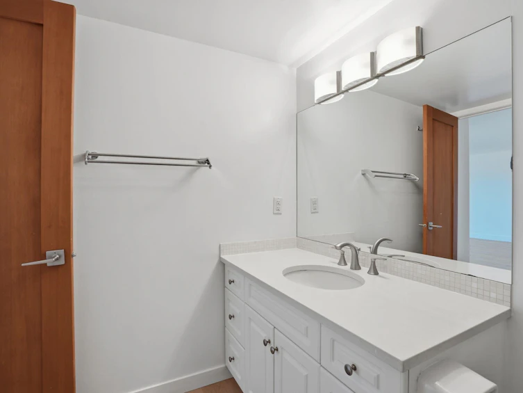 314-1345 Chesterfield Avenue, North Vancouver, BC, V7M 2N1 - 34