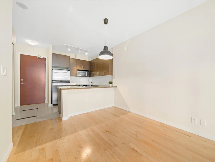 605-2345 Madison Avenue, Burnaby, BC, V5C 0B4 - 9