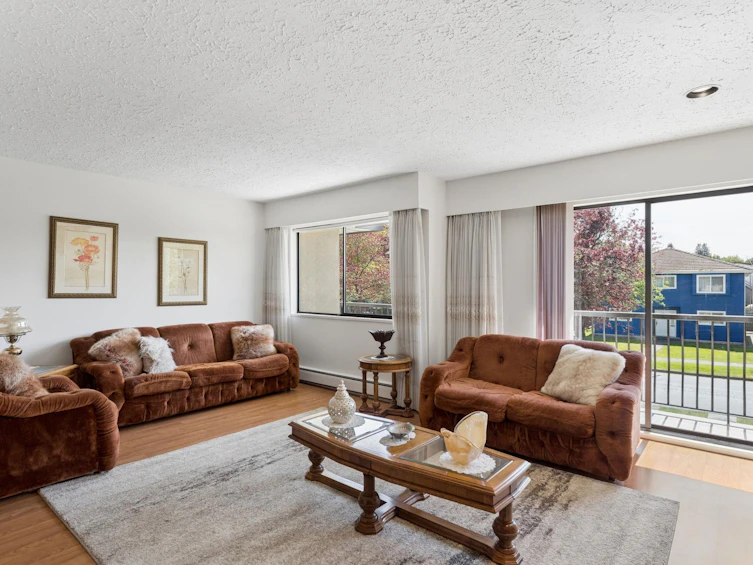 2581 E 3rd Avenue, Vancouver, BC, V5M 1H1 - 5