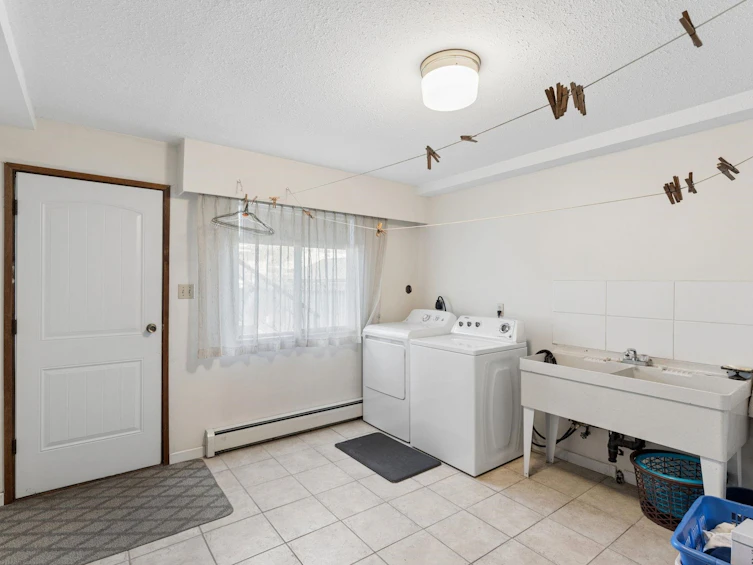 2581 E 3rd Avenue, Vancouver, BC, V5M 1H1 - 35