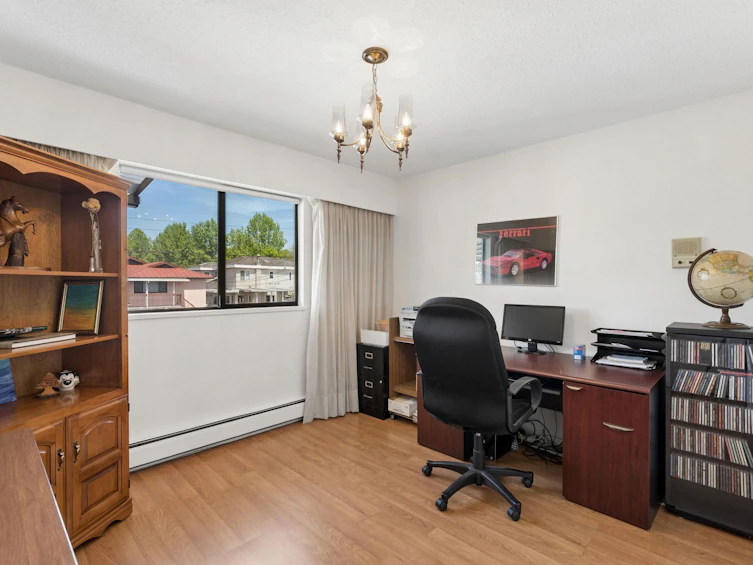 2581 E 3rd Avenue, Vancouver, BC, V5M 1H1 - 25