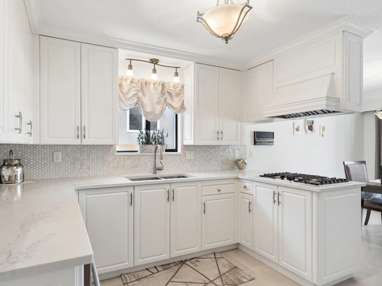 2581 E 3rd Avenue, Vancouver, BC, V5M 1H1 - 9