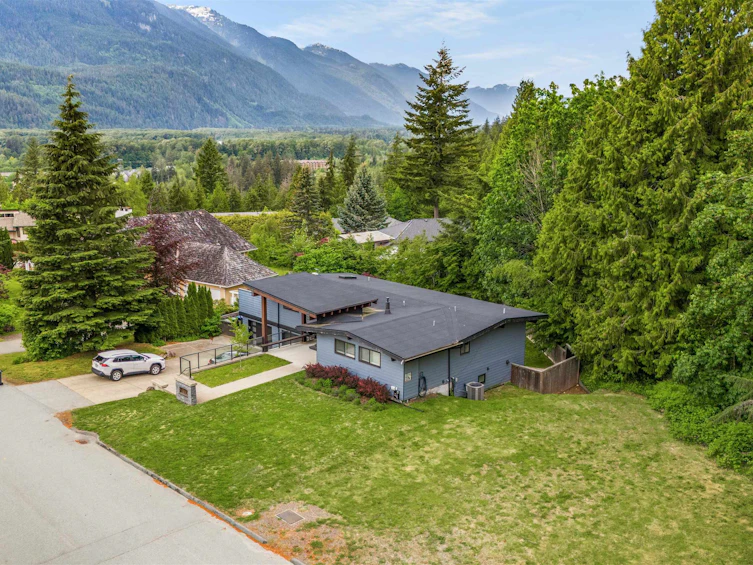 2361 Friedel Crescent, Squamish, BC, V8B 0P4 - 26