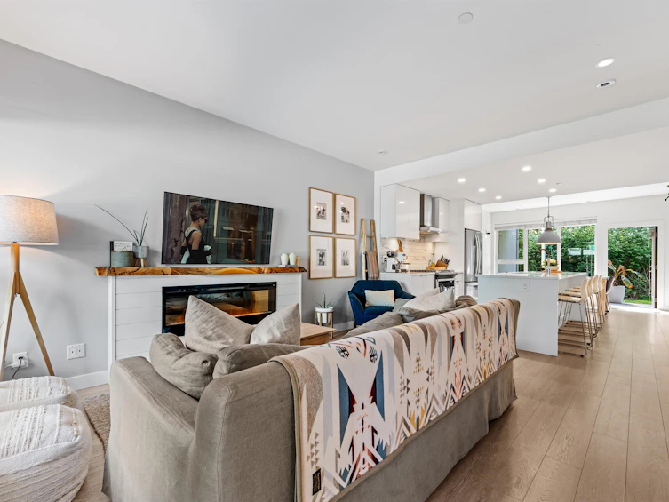 23-3596 Salal Drive, North Vancouver, BC, V7G 0A9 - 3