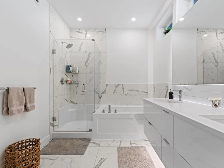 23-3596 Salal Drive, North Vancouver, BC, V7G 0A9 - 34