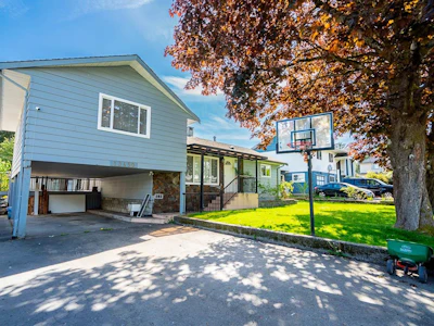 13450 65a Avenue - 2