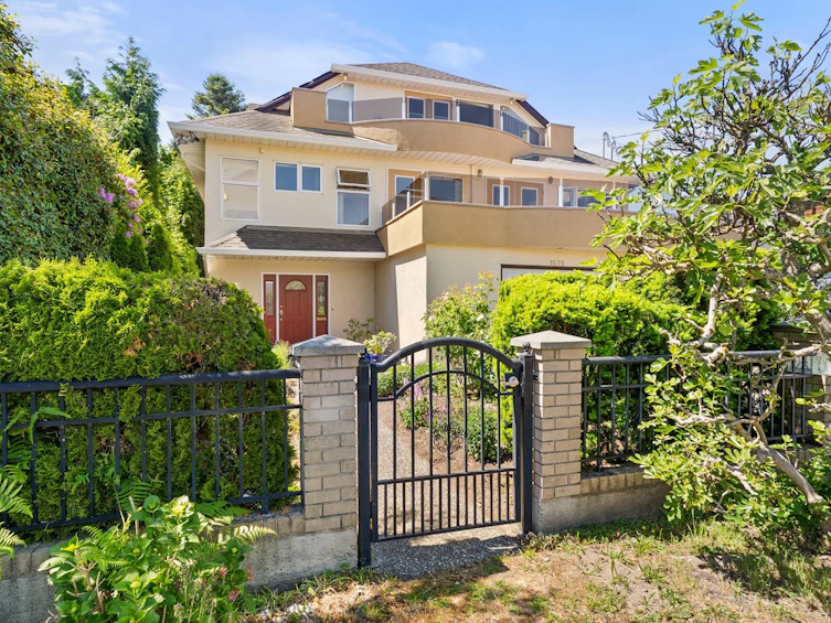 1575 Beach Grove Road, Delta, BC, V4L 1P2 - 2