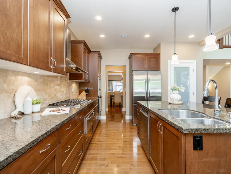 3361 Scotch Pine Avenue, Coquitlam, BC, V3E 0C4 - 7