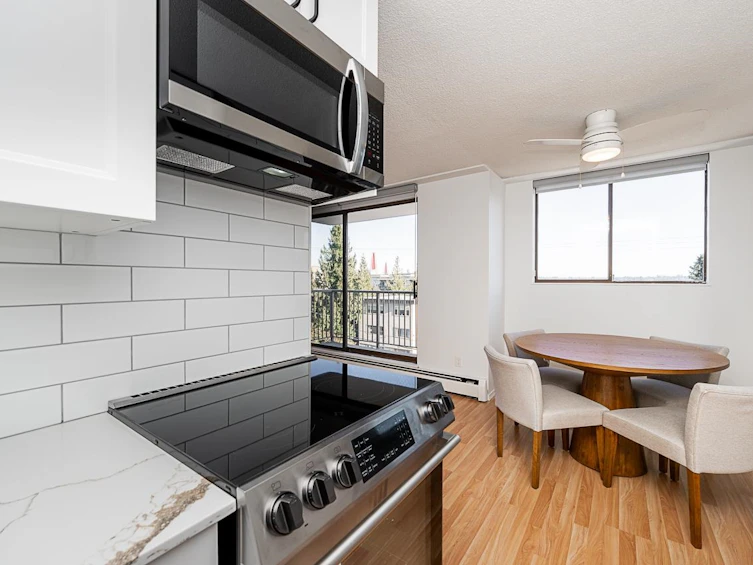 307-320 Royal Avenue, New Westminster, BC, V3L 5C6 - 4