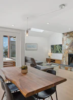 1382 Maple Street