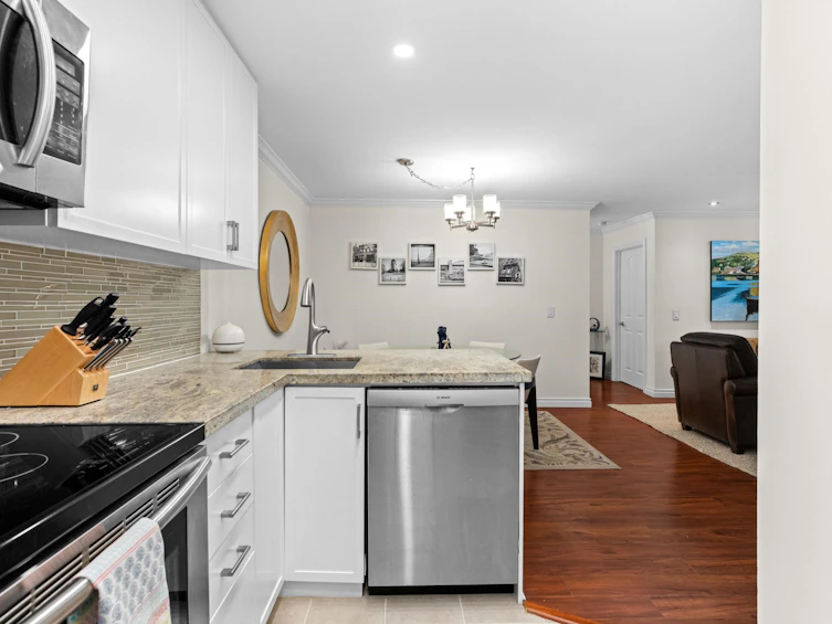 105-1125 Gilford Street, Vancouver, BC, V6G 2P7 - 13