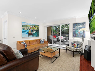 105-1125 Gilford Street - 4