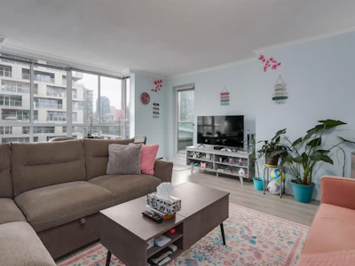 1401-1500 Howe Street - 3
