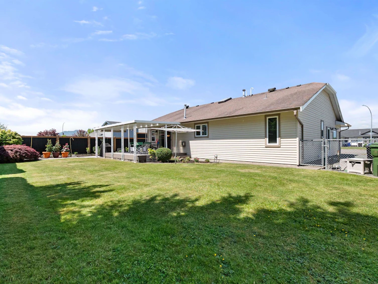 46118 Downes Avenue, Chilliwack, BC, V2R 2Y9 - 7