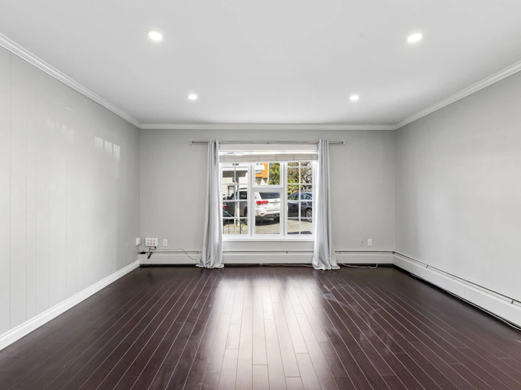 102-120 W 17th Street, North Vancouver, BC, V7M 1V4 - 11
