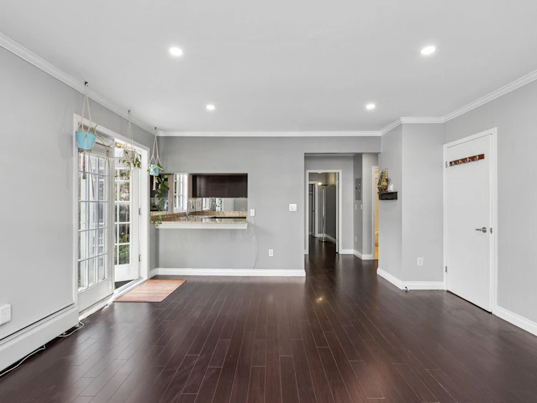 102-120 W 17th Street, North Vancouver, BC, V7M 1V4 - 7