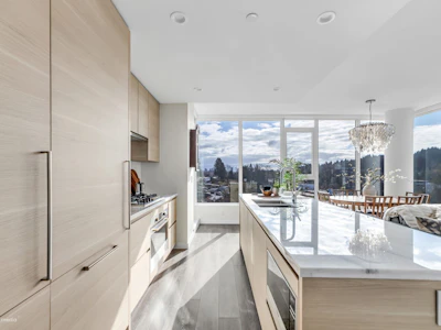 1404-305 Morrissey Road - 4