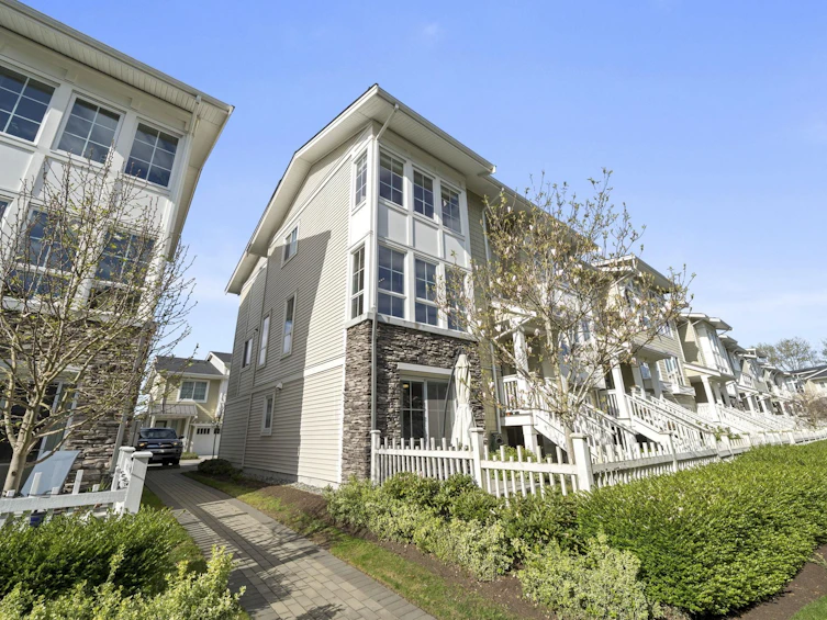 67-5551 Admiral Way, Delta, BC, V4K 0C9 - 2