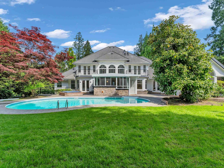13688 32 Avenue, Surrey, BC, V4P 3C8
