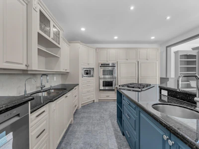 13688 32 Avenue - 5