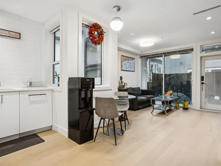 721 E 26th Avenue, Vancouver, BC, V5V 2H9 - 8