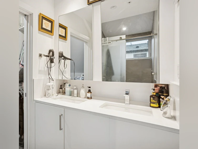 721 E 26th Avenue, Vancouver, BC, V5V 2H9 - 13