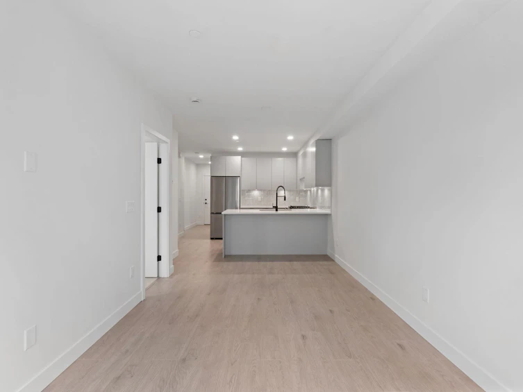 418-13258 105 Avenue, Surrey, BC, V3T 1Z2 - 11