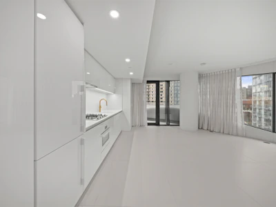 702-1033 Nelson Street - 3