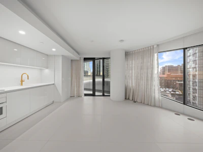 702-1033 Nelson Street - 4
