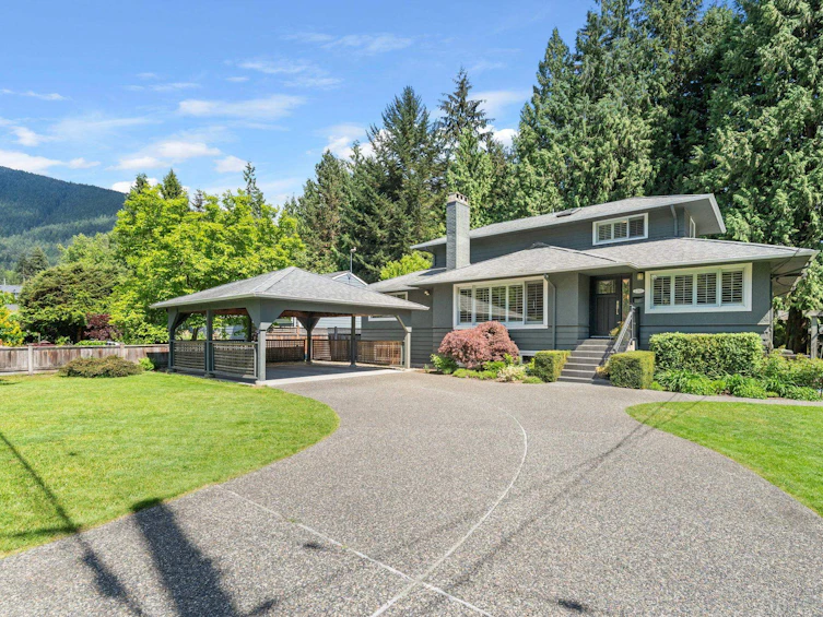 4368 Arundel Road, North Vancouver, BC, V7R 3T2 - 3