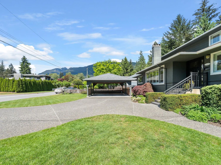 4368 Arundel Road, North Vancouver, BC, V7R 3T2 - 4