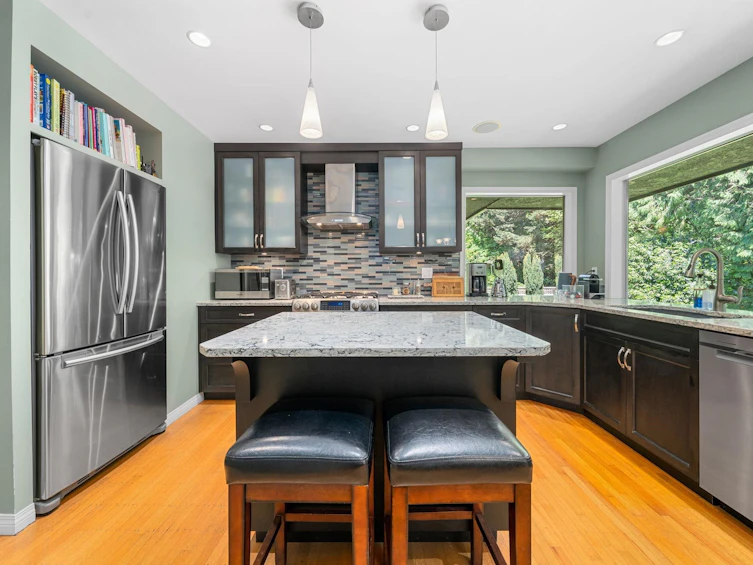 4368 Arundel Road, North Vancouver, BC, V7R 3T2 - 8