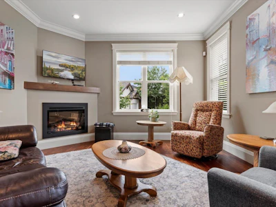 1-5882 Cowichan Street - 5