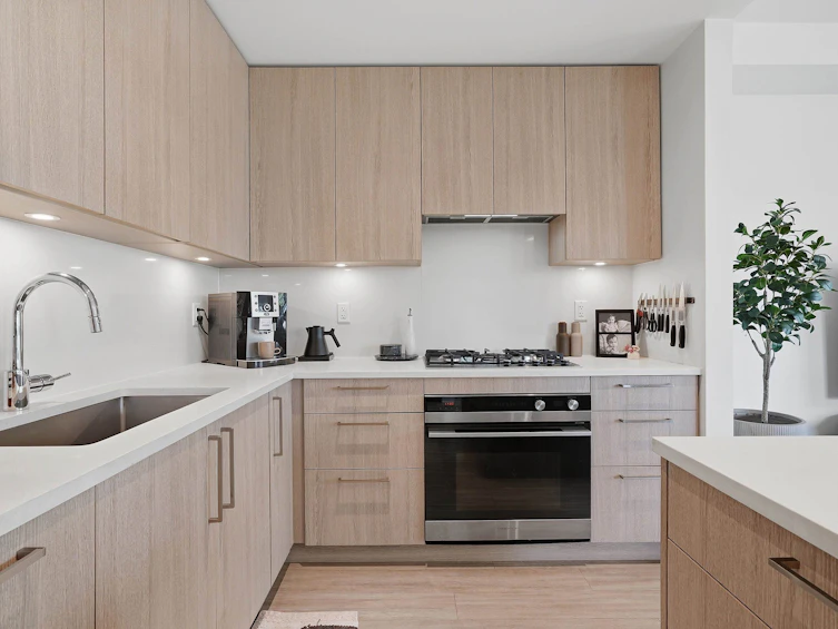 311-707 E 3rd Street, North Vancouver, BC, V7L 1G8 - 6