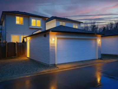 19623 75 Avenue - 3