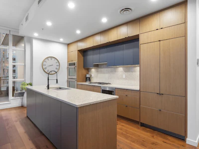 1503-1205 Howe Street - 3