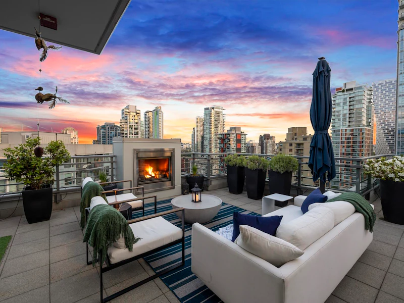 1503 - 1205 Howe Street, Vancouver BC V6Z 0B2