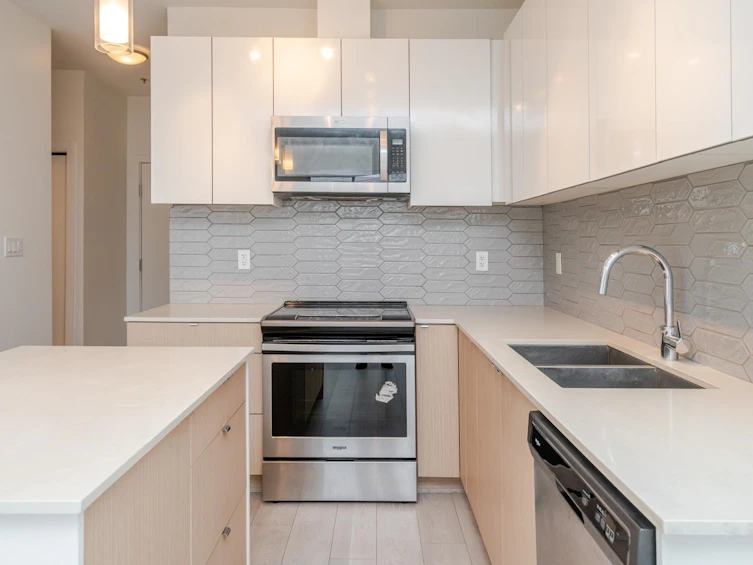 404-19567 64 Avenue, Surrey, BC, V3S 7H8 - 16