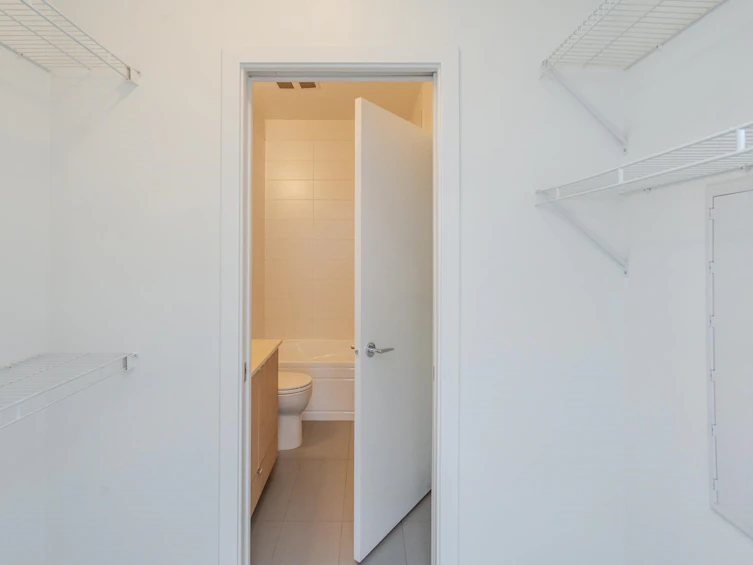 404-19567 64 Avenue, Surrey, BC, V3S 7H8 - 23