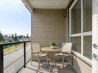 404-19567 64 Avenue - 5