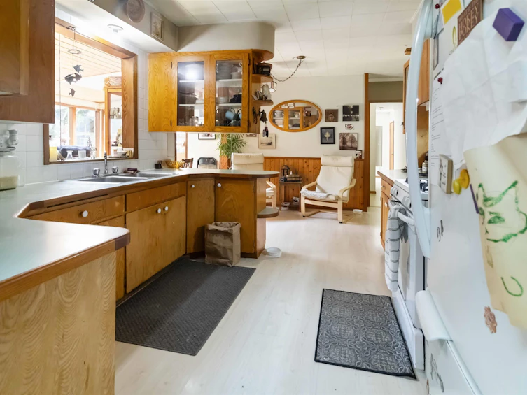 8554 109b Street, Delta, BC, V4C 4H3 - 8