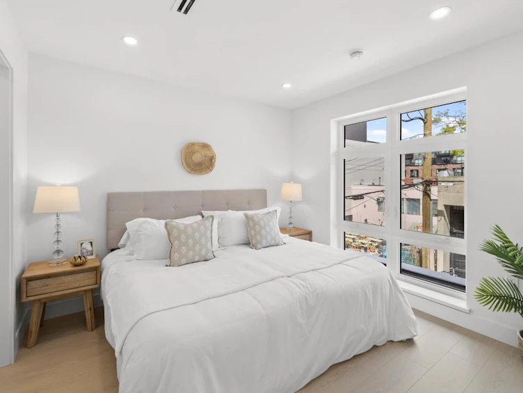 2133 E Pender Street, Vancouver, BC, V5L 1X3 - 12