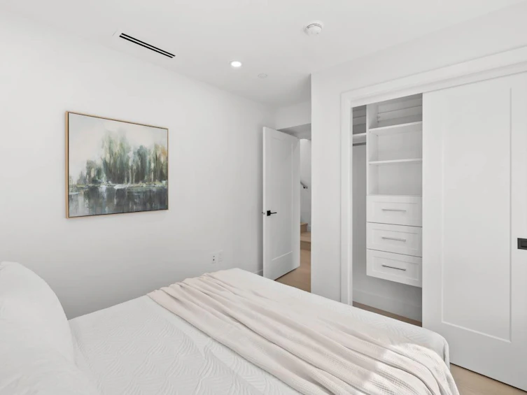 2133 E Pender Street, Vancouver, BC, V5L 1X3 - 17