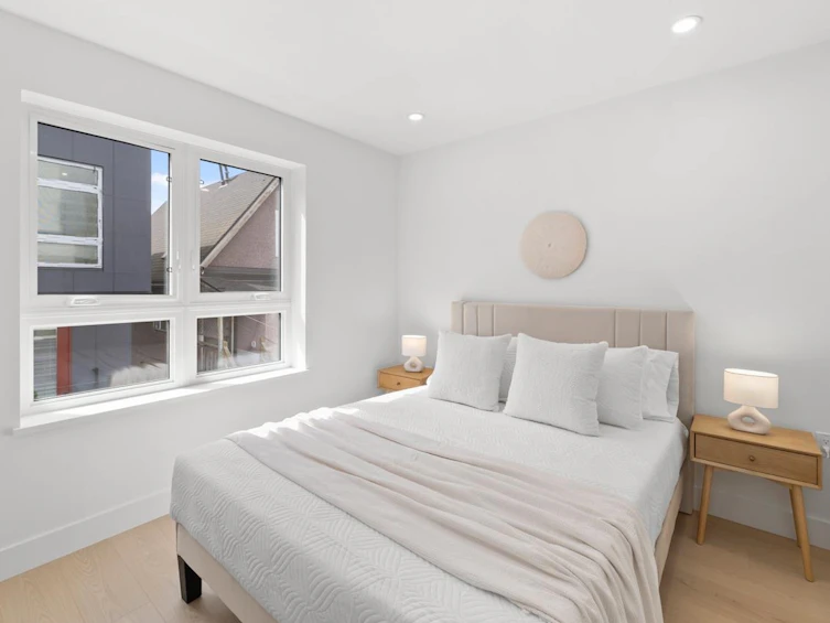 2133 E Pender Street, Vancouver, BC, V5L 1X3 - 16