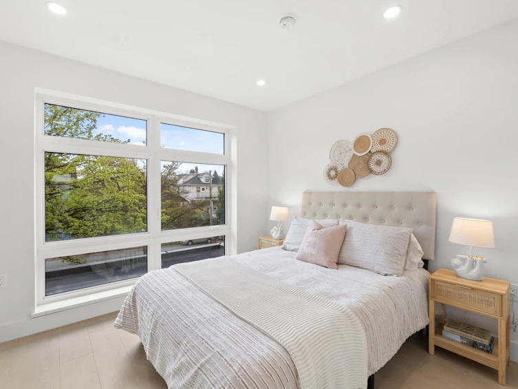 201-2135 E Pender Street, Vancouver, BC, V5L 1X3 - 15